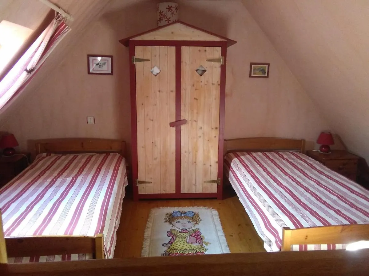 Les Logis De Ste Croix Bed & Breakfast Josselin
