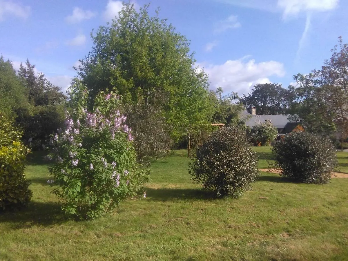 Les Logis De Ste Croix Bed & Breakfast Josselin France